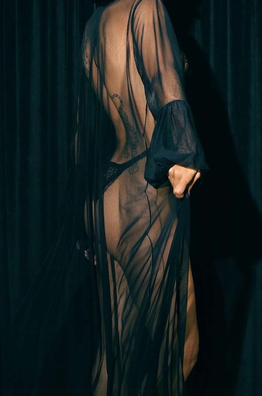 GOD SAVE QUEENS szlafrok SOPHIA ROBE GSQ.120.150 czarny AW24