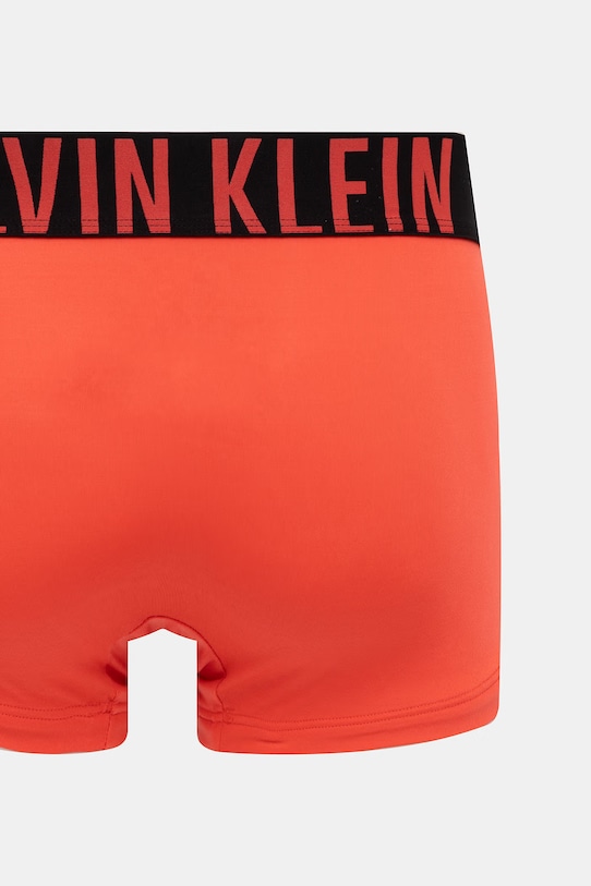 Calvin Klein Underwear priliehavé boxerky pánske 3-pak 000NB3611A červená