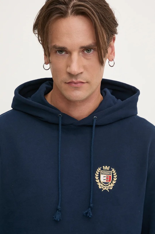 Bavlněná mikina Tommy Jeans námořnická modř DM0DM19762