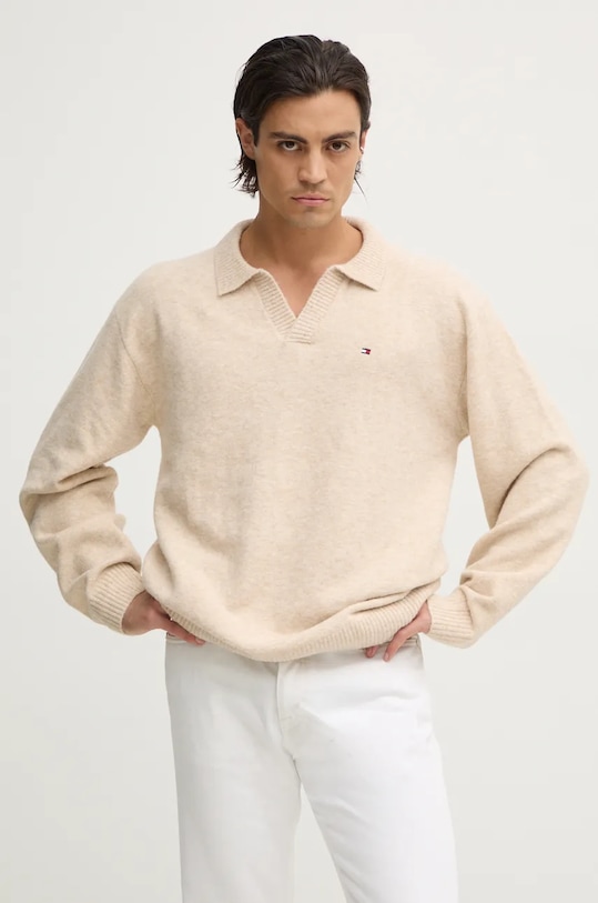 Svetr Tommy Hilfiger V výstřih béžová UM0UM03369