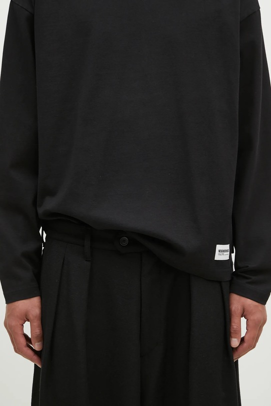 Bavlněné tričko s dlouhým rukávem NEIGHBORHOOD ClaSSic Mockneck Longsleeve černá 242FPNH.CSM09