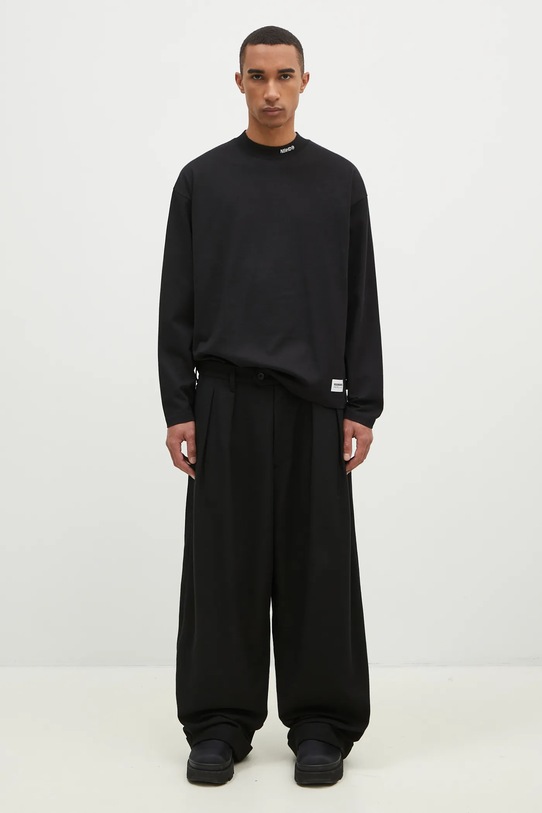 Bavlněné tričko s dlouhým rukávem NEIGHBORHOOD ClaSSic Mockneck Longsleeve 242FPNH.CSM09 černá