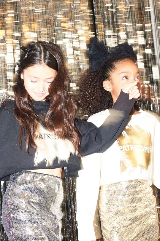 Dětské tričko s dlouhým rukávem Patrizia Pepe J061 7M0867 černá