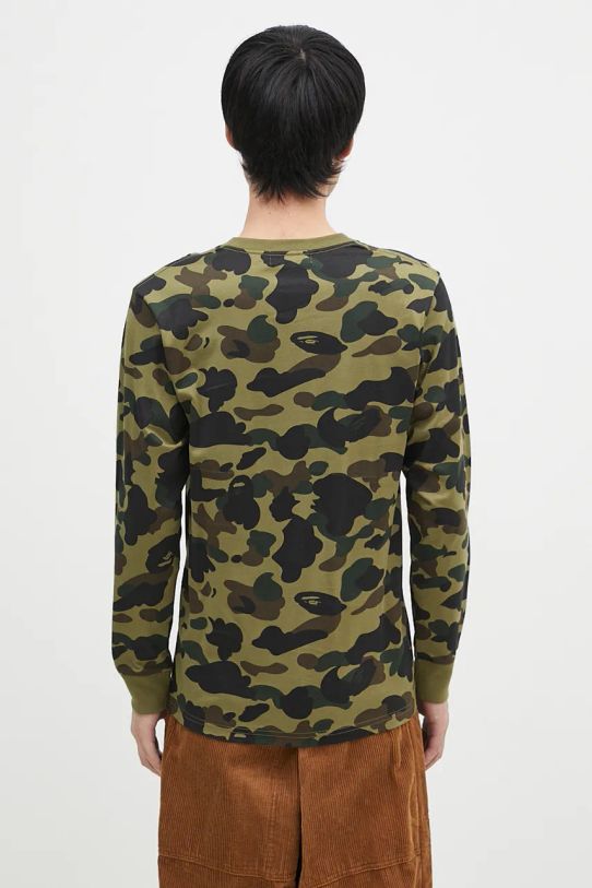 Oblečenie Bavlnené tričko s dlhým rukávom A Bathing Ape 1ST CAMO COLLEGE LONGSLEEVE TEE 1K80111008 zelená