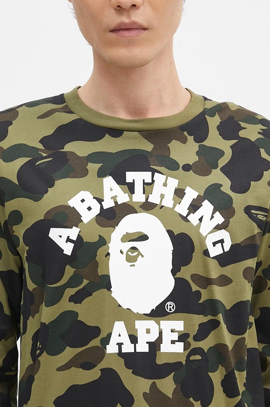 Bavlnené tričko s dlhým rukávom A Bathing Ape 1ST CAMO COLLEGE LONGSLEEVE TEE zelená 1K80111008