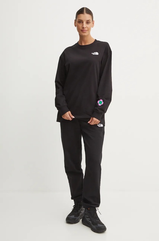 The North Face longsleeve din bumbac TNF x Yinka Ilori NF0A89CAJK31 negru