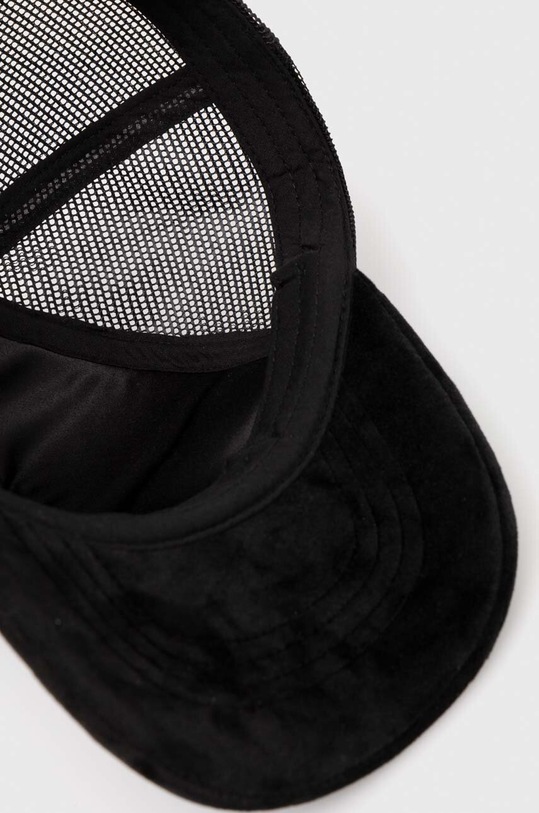 Accesorii Juicy Couture sapca ROSE & THORN TRUCKER CAP JCAWH224701.101 negru