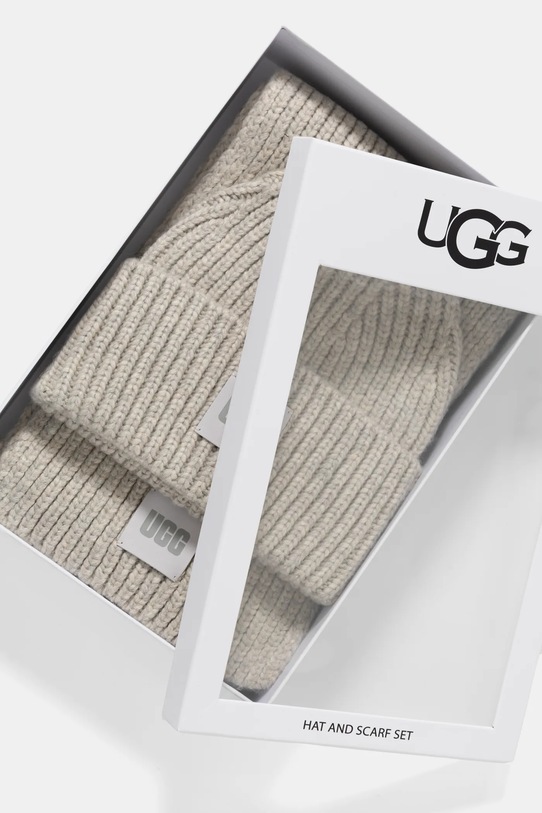 UGG cappello e sciarpa con aggiunta di lana 101733 grigio