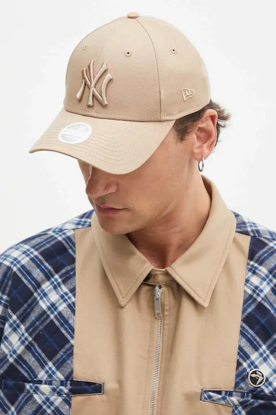 New Era berretto da baseball in cotone LEAGUE ESSENTIAL 9FORTY® NEW YORK YANKEES 60471463 marrone