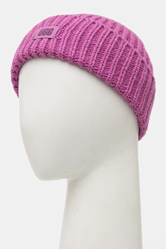 Čepice z vlněné směsi UGG CHUNKY RIB BEANIE 21687. růžová AW24