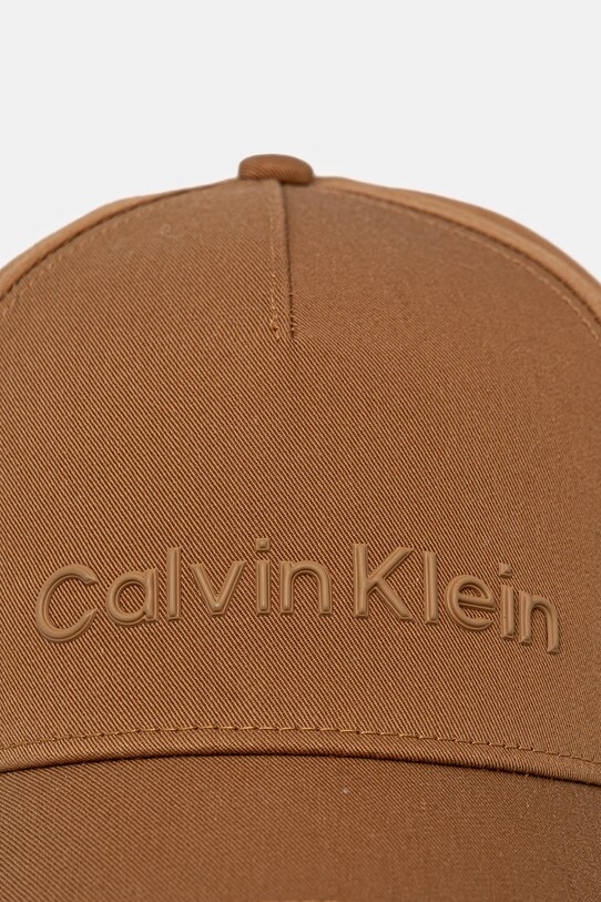 Хлопковая кепка Calvin Klein K50K511987 коричневый SS25