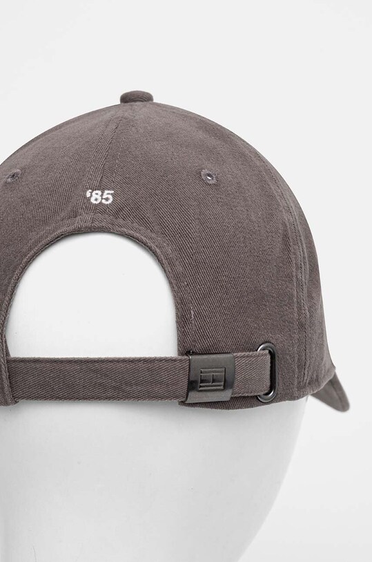 Tommy Hilfiger șapcă de baseball din bumbac AM0AM12531 gri AW24