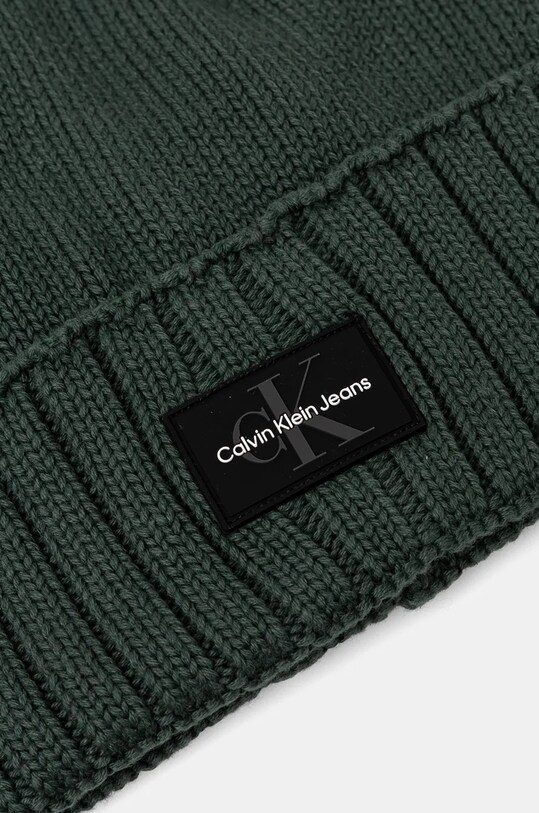Памучна шапка Calvin Klein Jeans K50K512463 зелен AW24