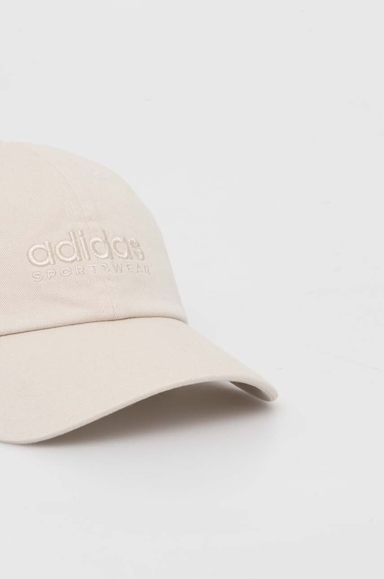 Bombažna bejzbolska kapa adidas IX3568 bež AW24