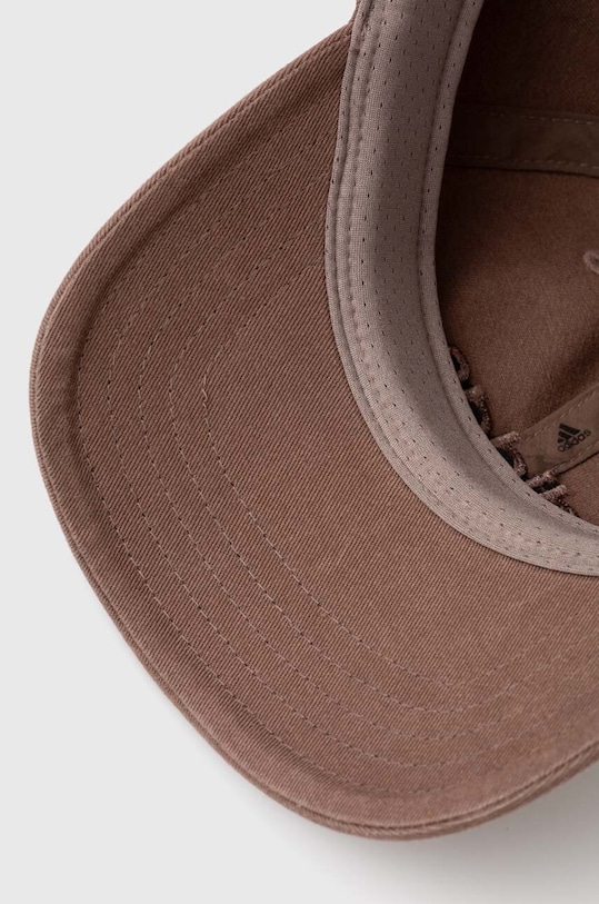 adidas czapka z daszkiem bawełniana SPW DAD CAP brązowy IX8015