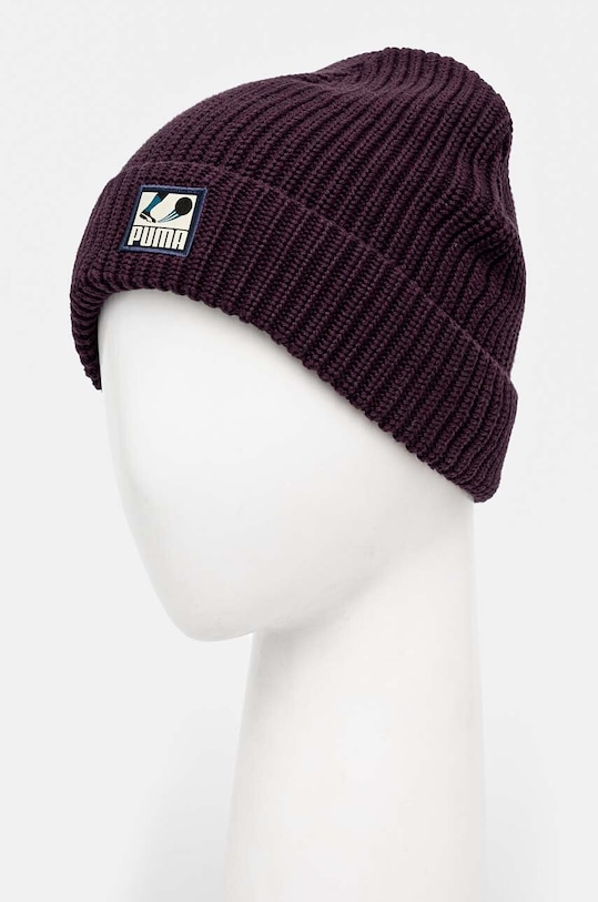 Akcesoria Puma czapka bawełniana Classics Graphic Short Beanie 025680 fioletowy