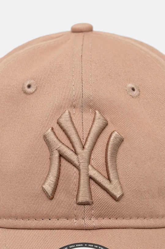 New Era czapka z daszkiem bawełniana ESS 9TWENTY® NEW YORK YANKEES brązowy 60565108
