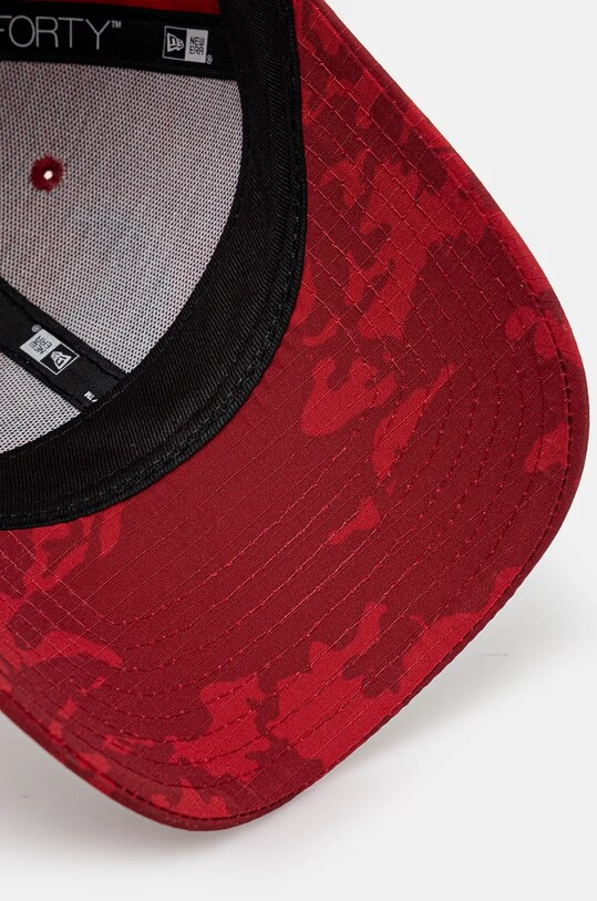 New Era sapca TONAL CAMO AOP 9FORTY CHICAGO BULLS rosu 60565360