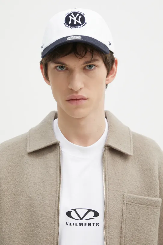 Sporty & Rich cappello con visiera con aggiunta di cotone Champions applique bianco AC060505636WH22