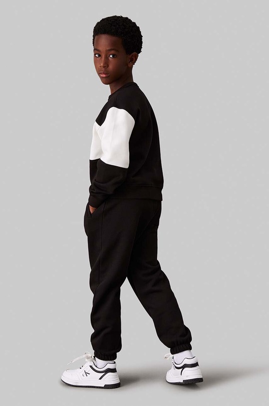 Dětská tepláková souprava Calvin Klein Jeans černá IB0IB02328.104.116.9BYH