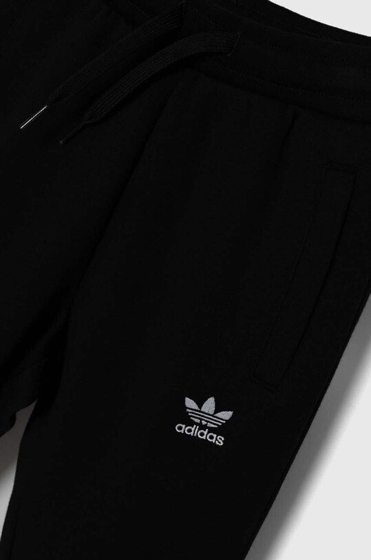 Chlapec Detská tepláková súprava adidas Originals CREW SET IW1021 čierna