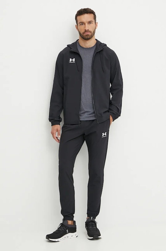 Sportovní tepláková souprava Under Armour Challenger Pro 1379455 černá