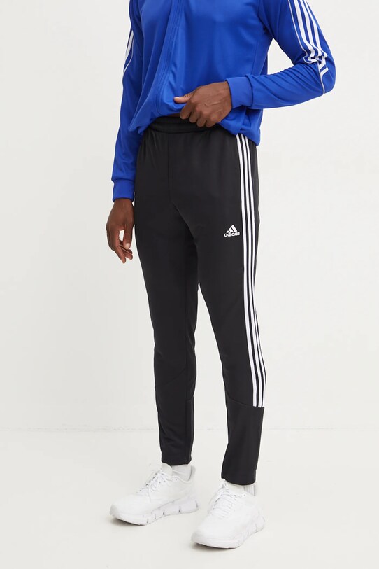 Спортивный костюм adidas Essentials голубой IY6669