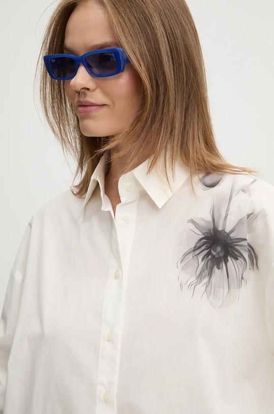 Bavlněná košile Desigual OSAKA bílá 24WWCW08