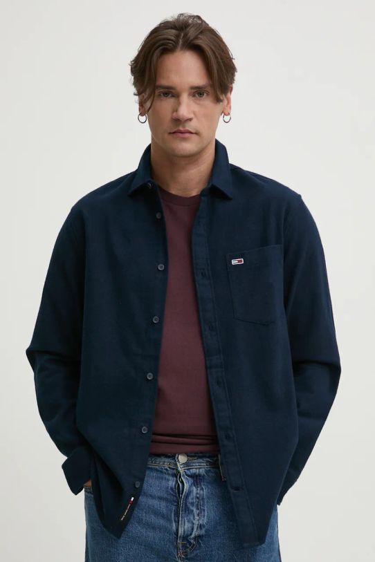 Pamučna košulja Tommy Jeans casual mornarsko plava DM0DM19656