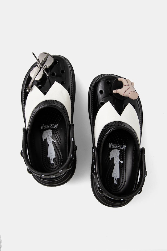 Šľapky Crocs Wednesday Stomp Clog 210214.001 čierna