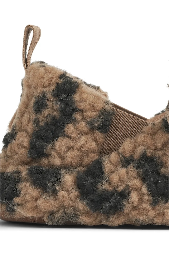 Liewood kapcie dziecięce Maui Pile Slipper brązowy LW19239