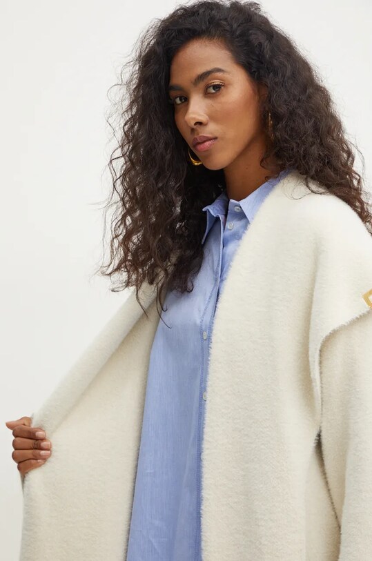 Elisabetta Franchi płaszcz CK15Q46E2 beżowy