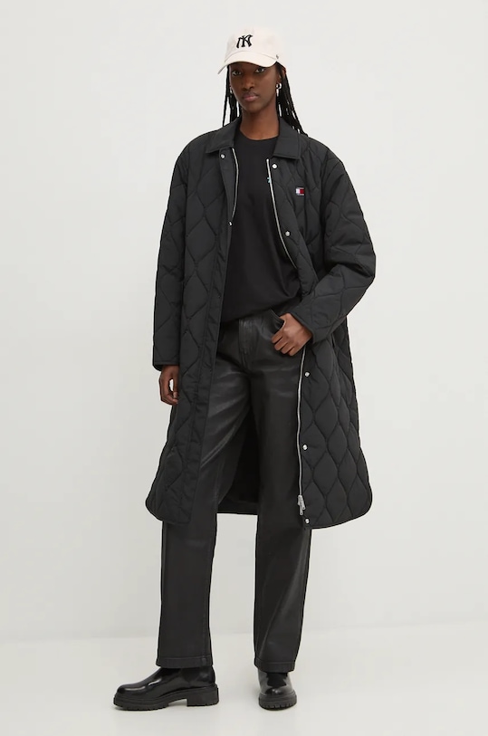 Μπουφάν Tommy Jeans μαύρο DW0DW18840