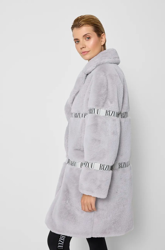 Kabát Bizuu FLORENCE.SZARY.AW24 sivá