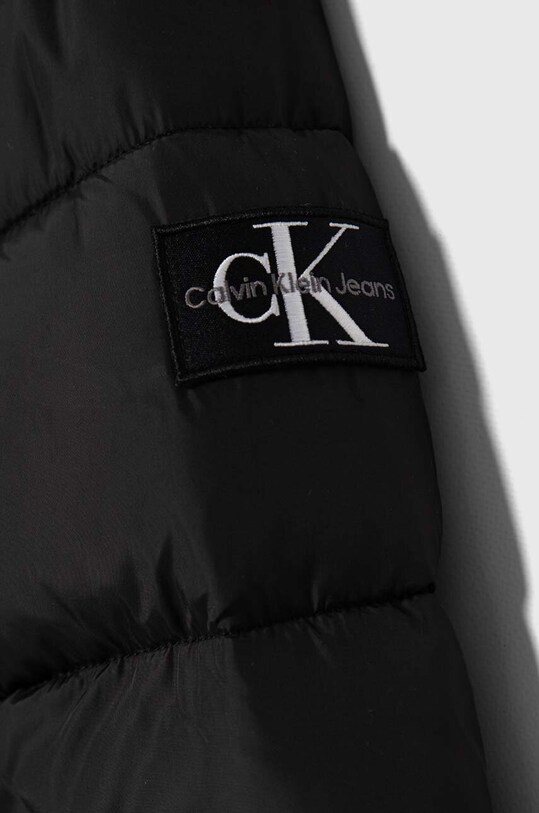 Мальчик Детская куртка Calvin Klein Jeans IB0IB02168.9BYH чёрный