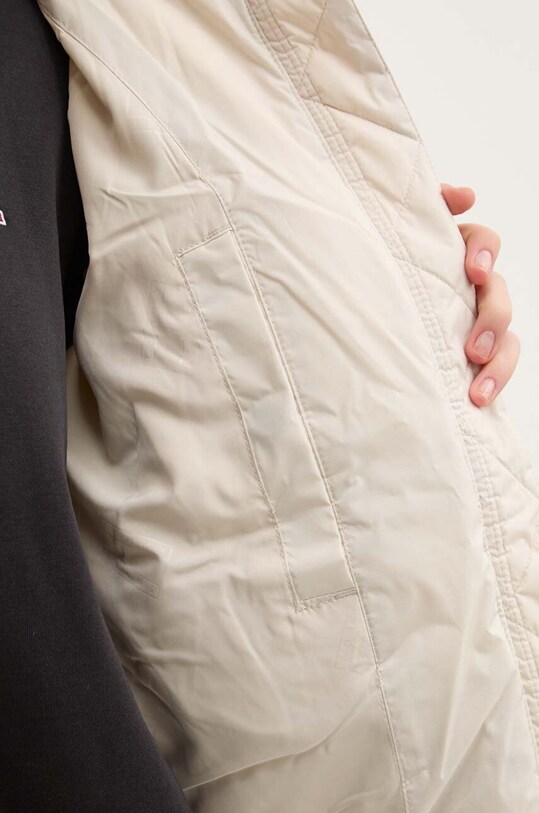 Péřová bunda Tommy Jeans DW0DW18610