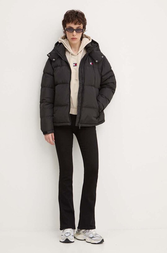 Tommy Jeans kurtka puchowa DW0DW18610 czarny AW24