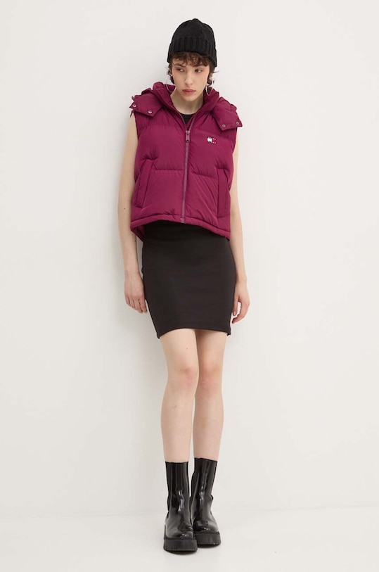 Pernati prsluk Tommy Jeans DW0DW18611 ljubičasta AW24