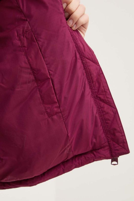 Pernati prsluk Tommy Jeans DW0DW18611