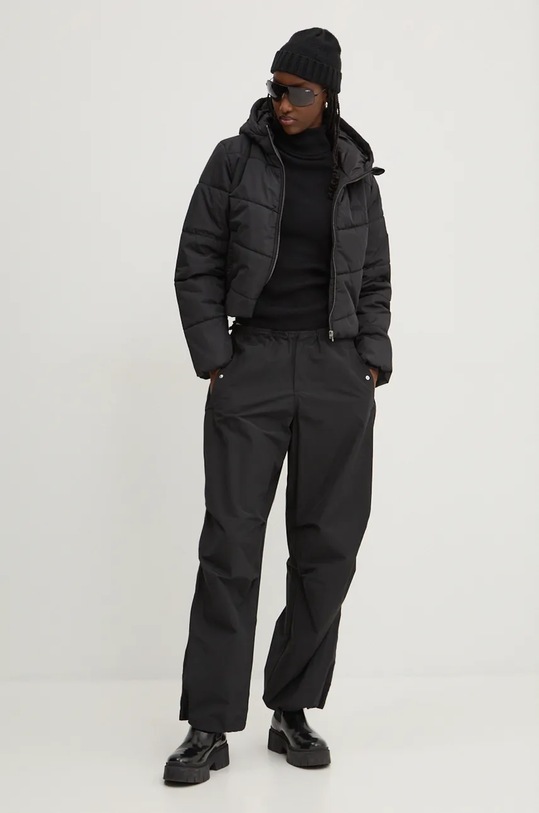 Bunda Vans VN000H5EBLK1 černá AW24