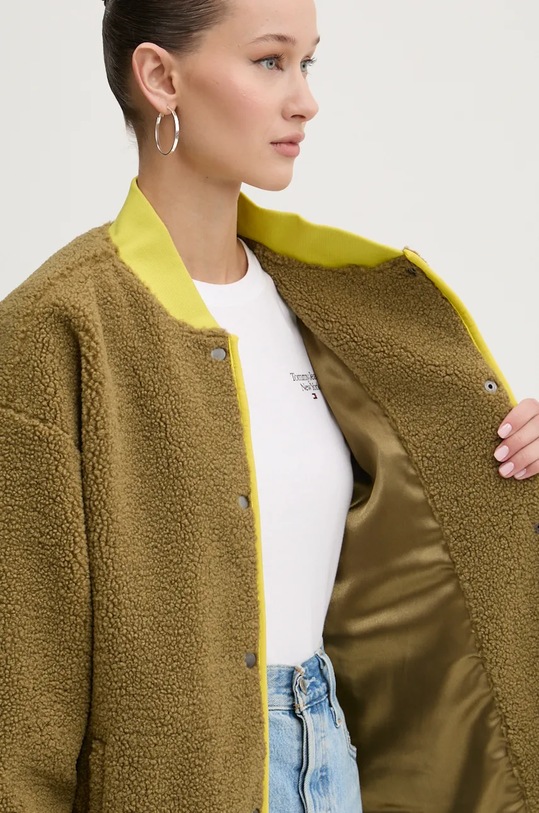 Vans rövid kabát VN000JU5CUQ1