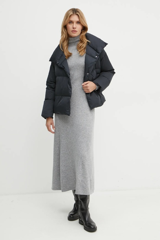 Weekend Max Mara kurtka puchowa 2425486052600 czarny AW24