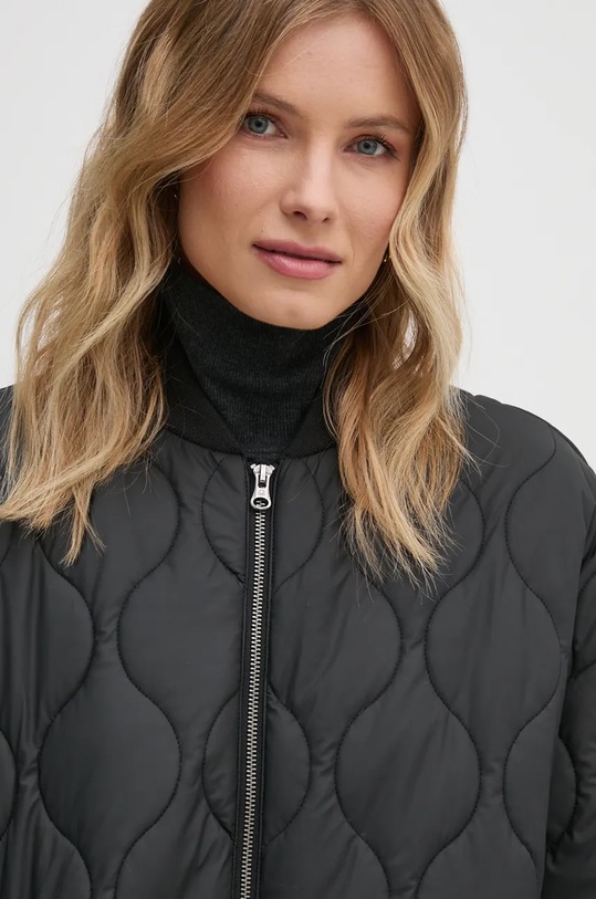 United Colors of Benetton kurtka czarny 2XETDN06N