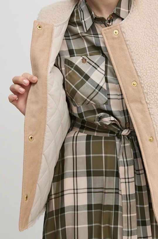 Vesta Barbour LLI0016