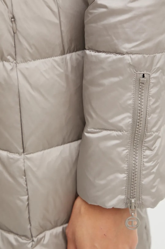 Пухено яке Twinset 242TT2380 сив