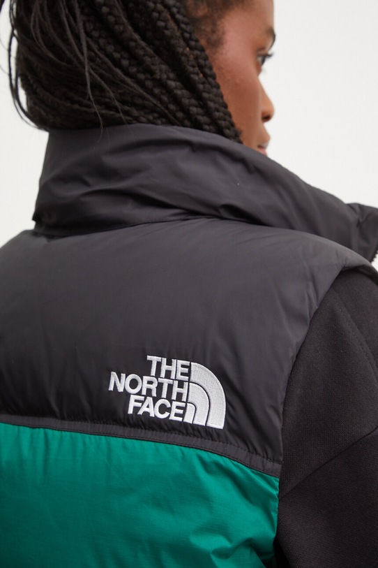 Péřová vesta The North Face 1996 Retro Nuptse NF0A3XEPNL11 zelená