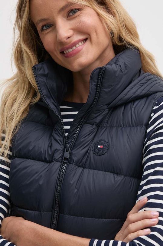 Péřová vesta Tommy Hilfiger námořnická modř WW0WW43582