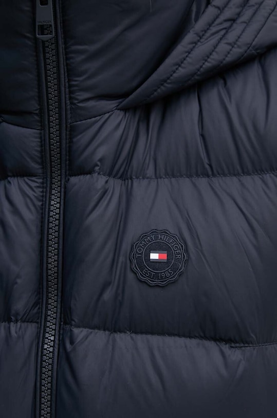 Péřová vesta Tommy Hilfiger WW0WW43582 námořnická modř