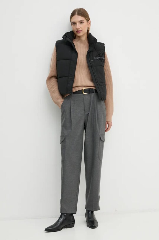 Calvin Klein Jeans bezrękawnik J20J224687 czarny AW24