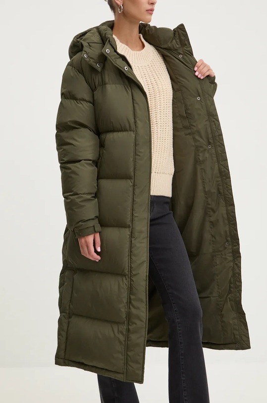 Péřová bunda Tommy Jeans DW0DW18860